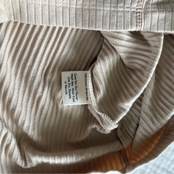 ACACIA Zain Beige Ribbed Skirt in Smoke size M - Picture 6 of 6